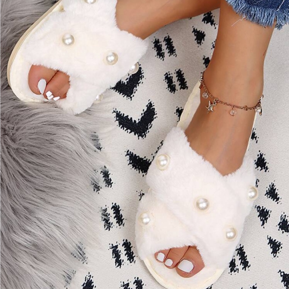 NEW White Fuzzy Slippers w/ Faux Pearls